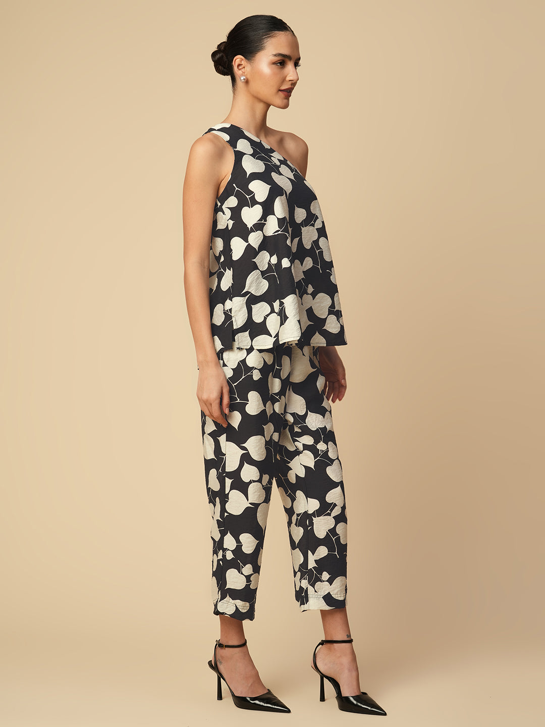 PEEPAL HEARTS ONE SHOULDER SWING TOP & PEG LEG CRUSHED VISCOSE CO-ORD SET