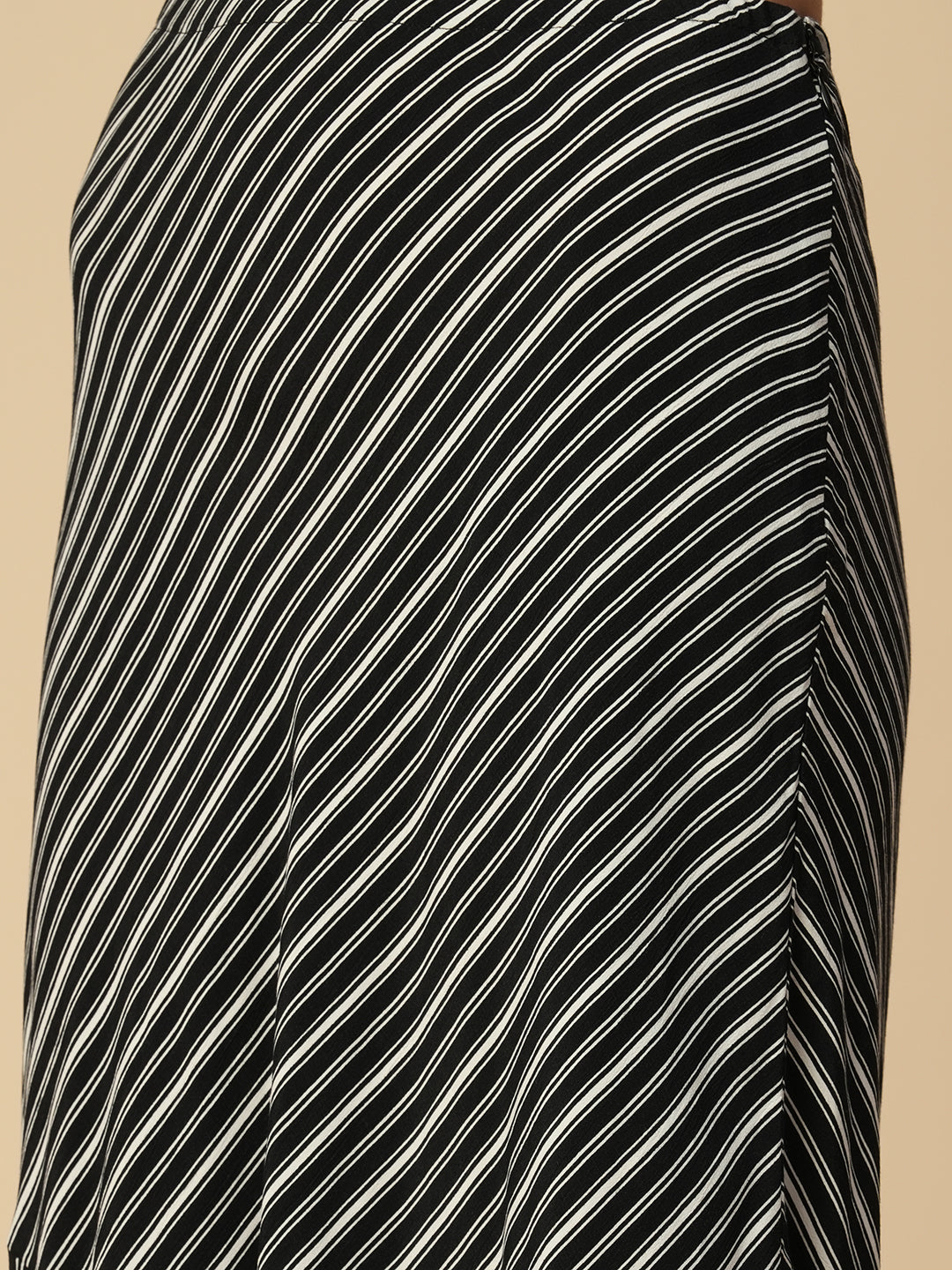 B'N'W PRINTED STRIPES VISCOSE CREPE BIAS CUT SKIRT