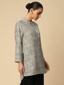 CRUSHED VISCOSE PIN TUCKED LONGLINE TUNIC & BLACK FLUID TROUSER SET