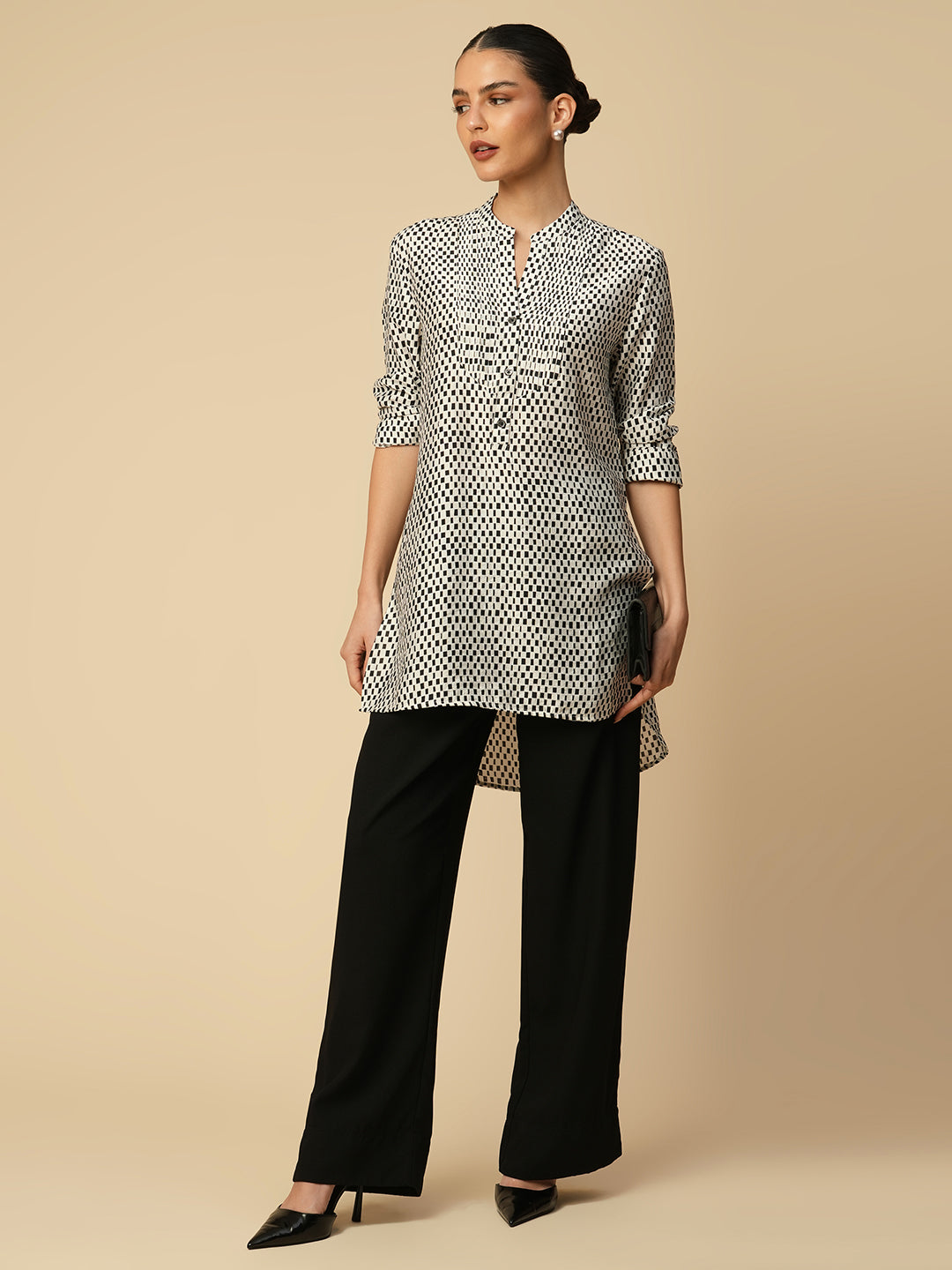 VISCOSE POLYAMIDE PINTUCKED LONGLINE TUNIC & BLACK FLUID TROUSER SET