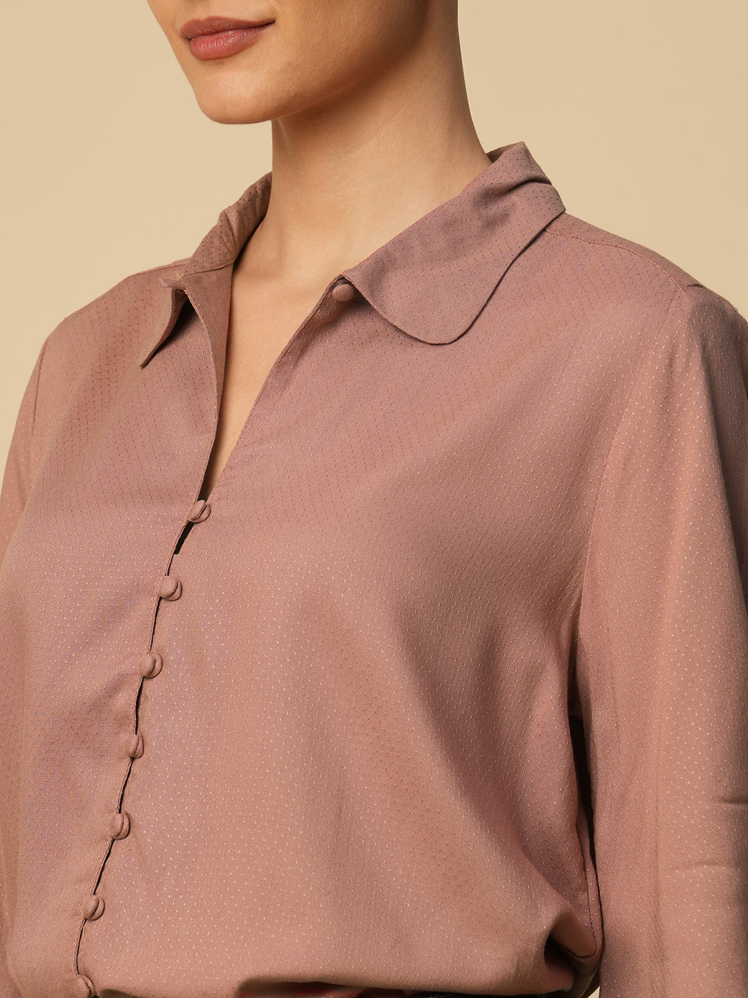 VISCOSE DOT PETER PAN COLLAR  BUTTON DOWN SHIRT