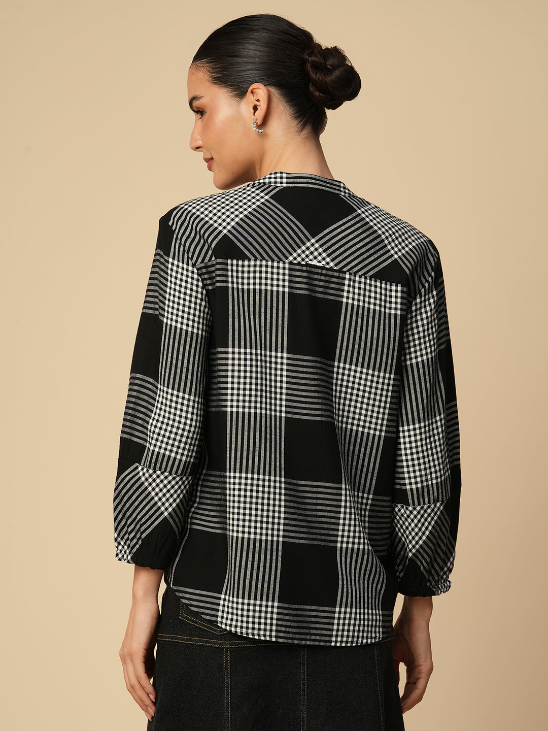 VISCOSE SLUB CHECKERED EMBROIDERED TOP