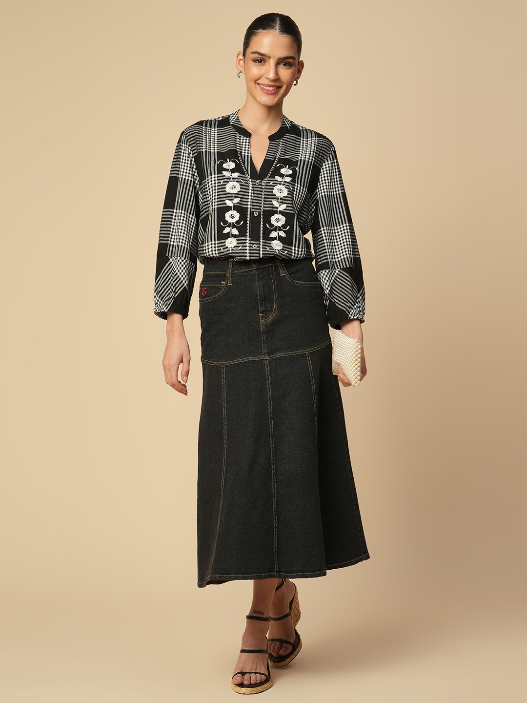 VISCOSE SLUB CHECKERED EMBROIDERED TOP