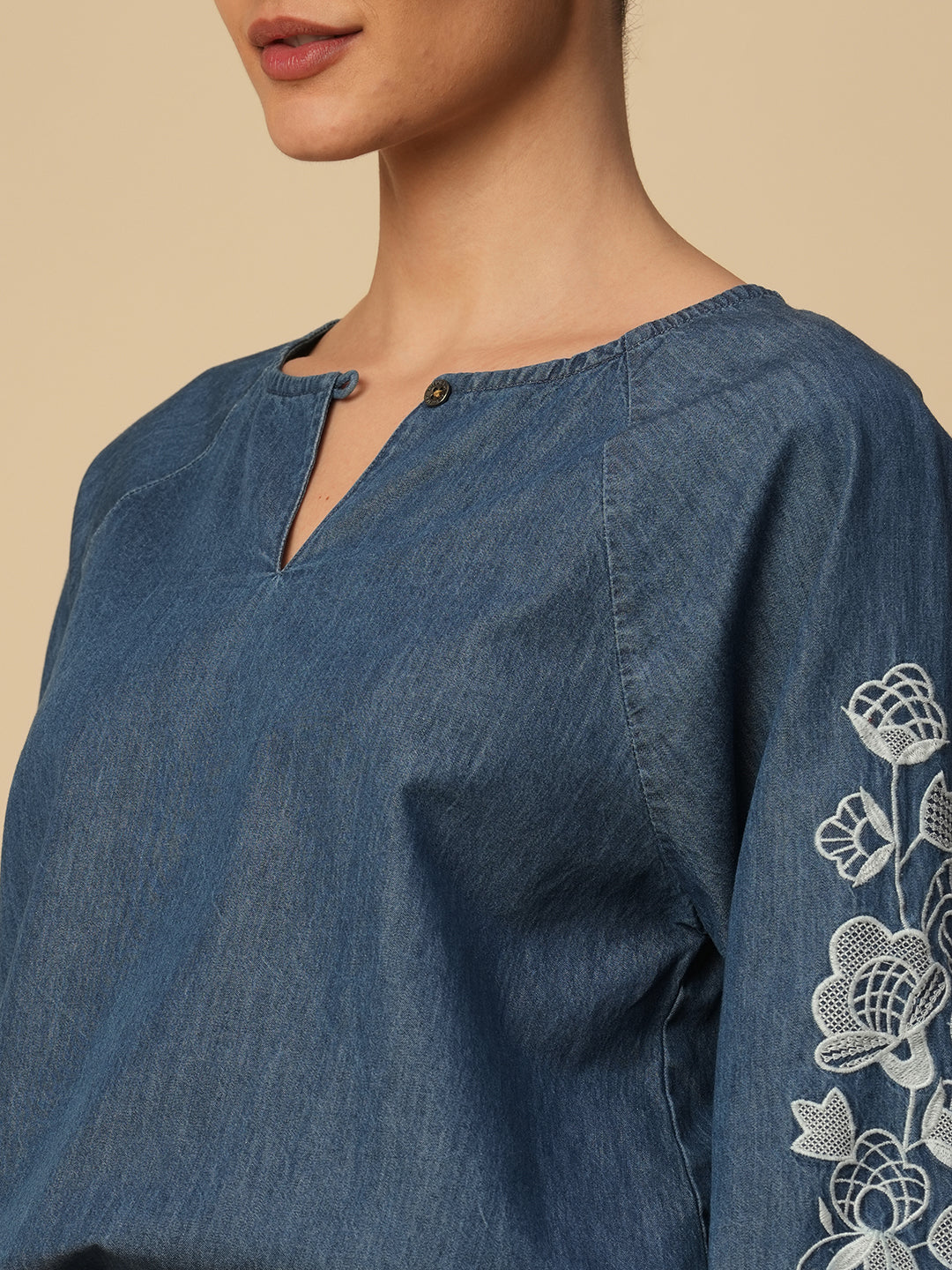 LIGHT WEIGHT DENIM EMBROIDERED RAGLAN TOP