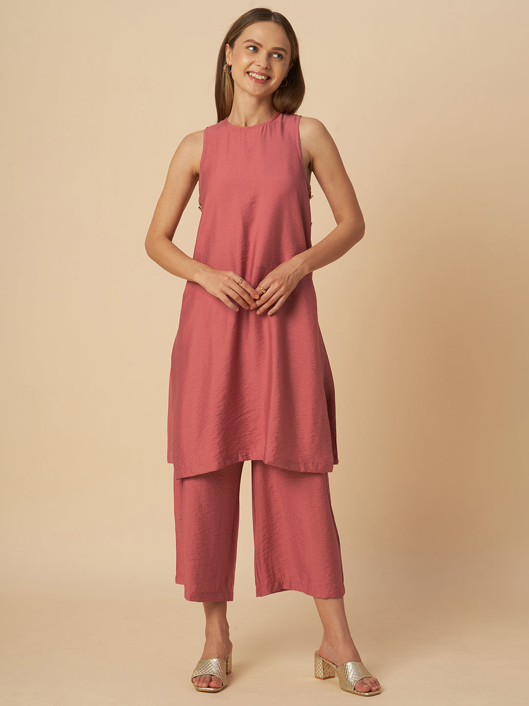 CRUSHED KURTA SET WITH SIDE BUTTONS