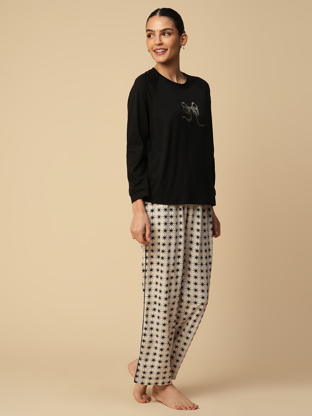 FOIL PRINTED TEE & STARBURST PRINTED VISCOSE PJ SET