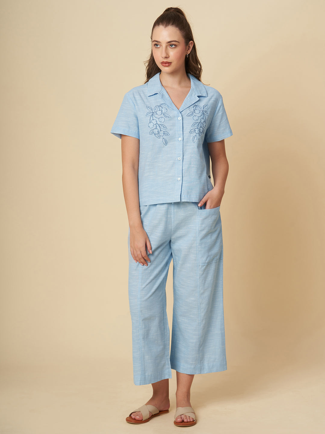EMBROIDERED LOUNGE SET