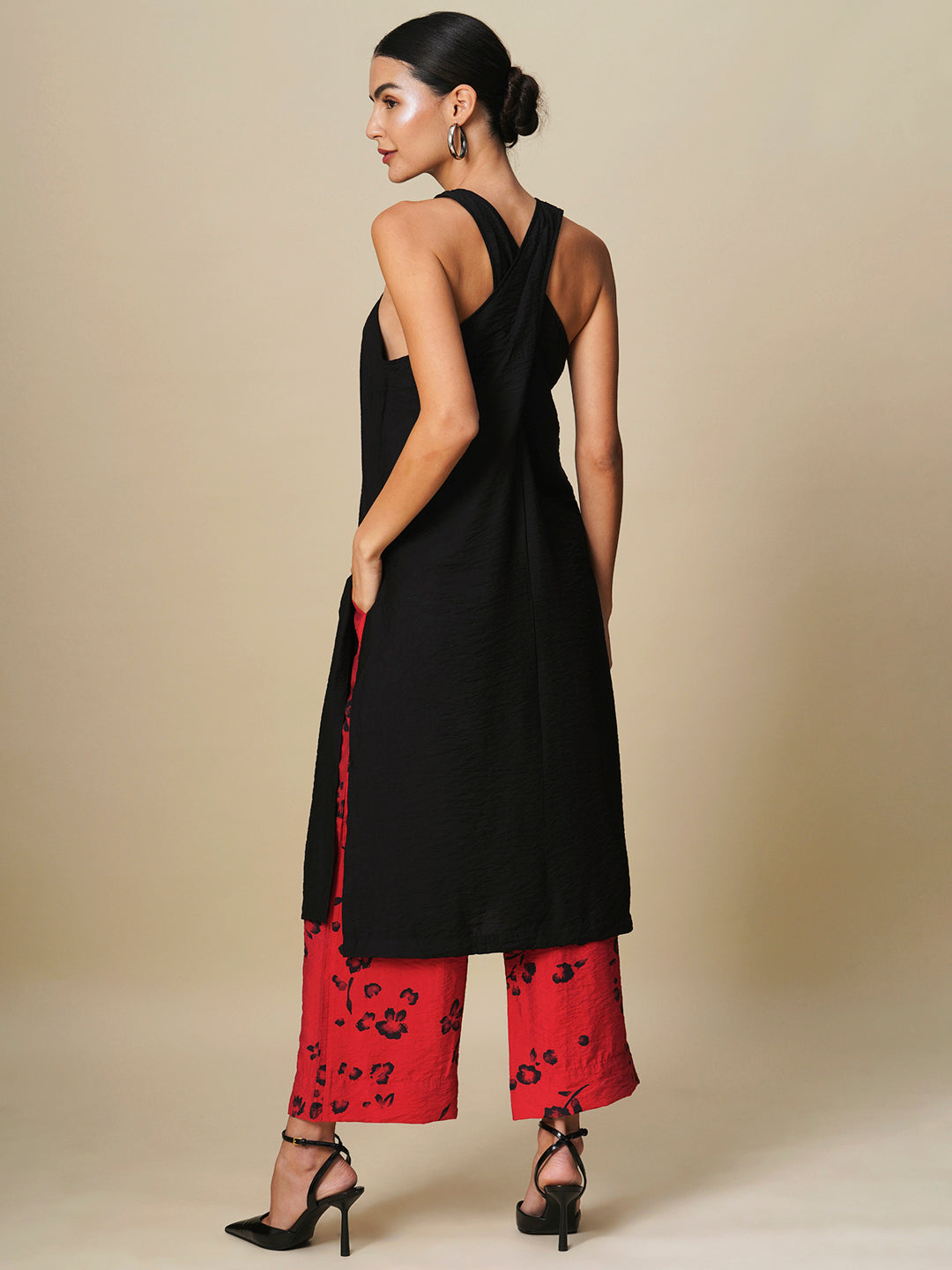 CRUSHED VISCOSE POLYAMIDE HALTER NECK TOP & WIDE LEG PANTS CO-ORD SET