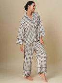 STAR BURST PRINTED RAYON NIGHT SUIT