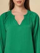 HAMMERED SATIN SMOCKED RAGLAN TOP