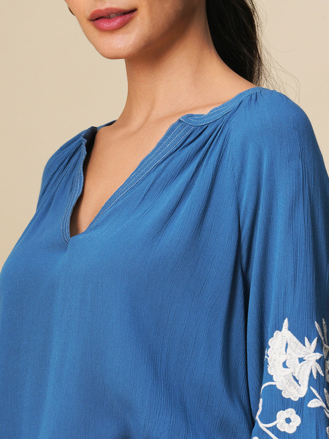 CRINKLE RAYON EMBROIDERED TUNIC TOP