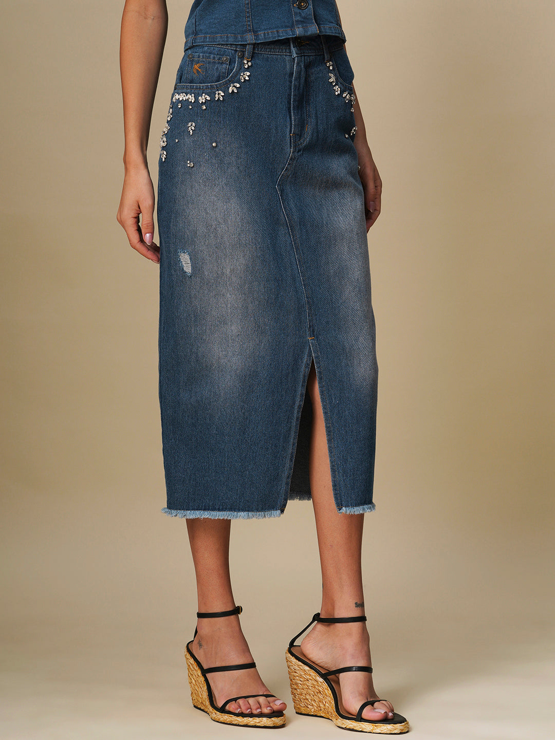 EMBELLISHED 5 POCKET FRONT SLIT DENIM SKIRT