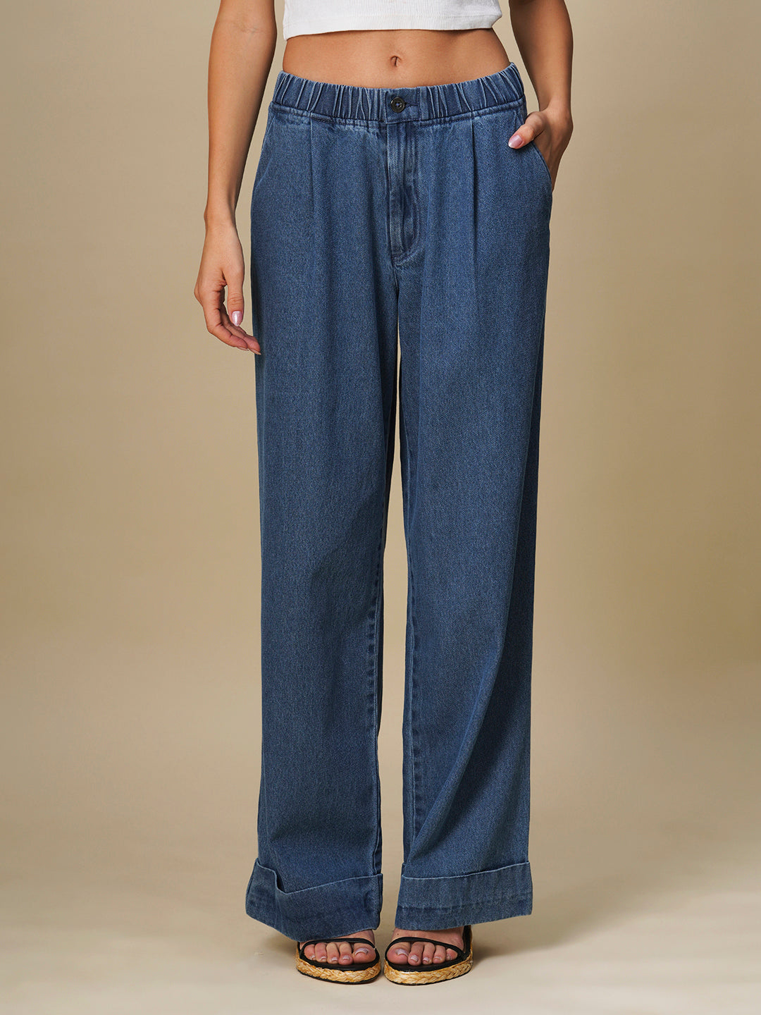 ELASTICATED PLEATED WIDE LEG CUFFED JEANS