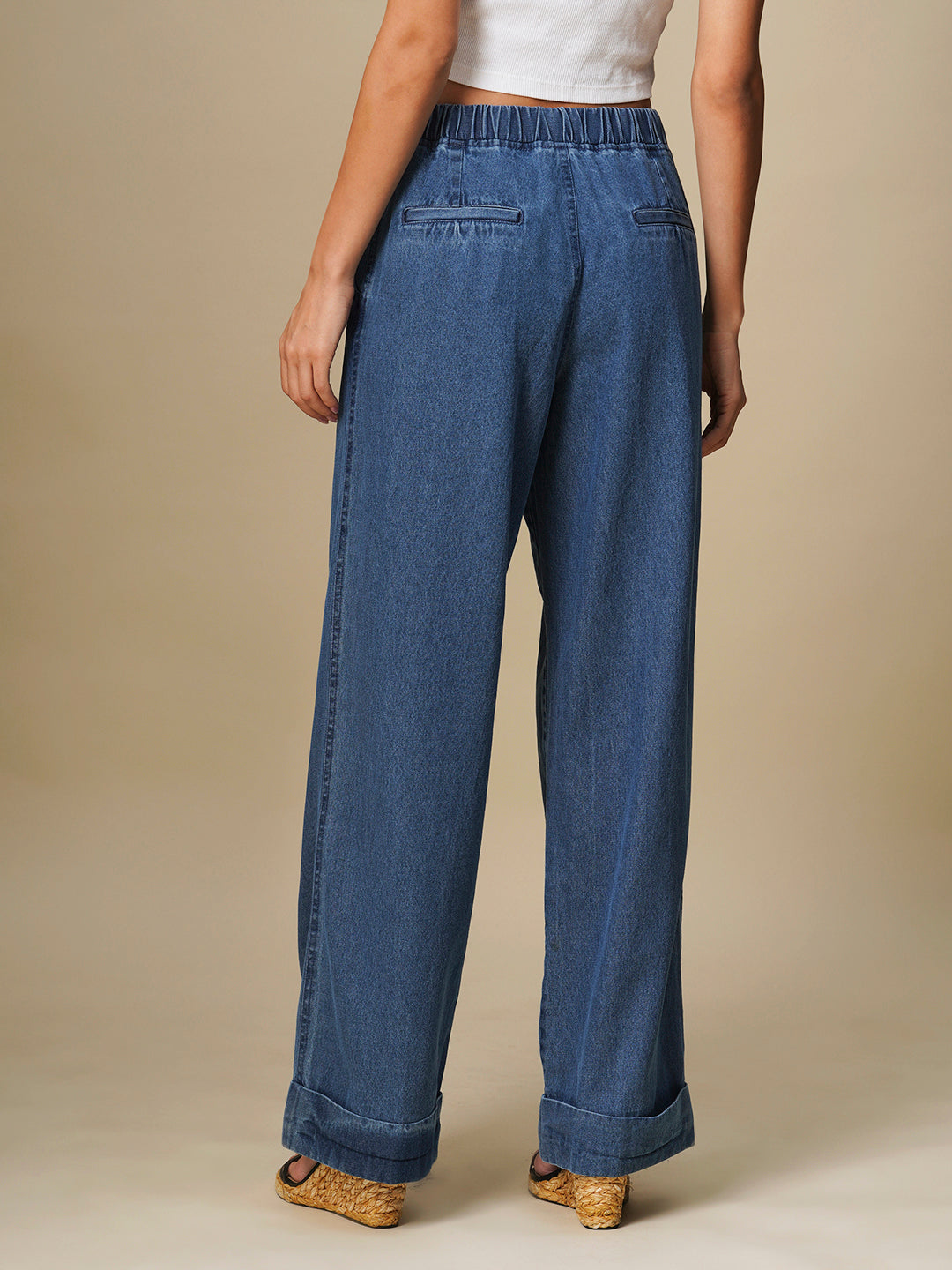 ELASTICATED PLEATED WIDE LEG CUFFED JEANS