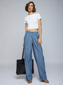 STRIPED DENIM PLEATED FLUID JEANS