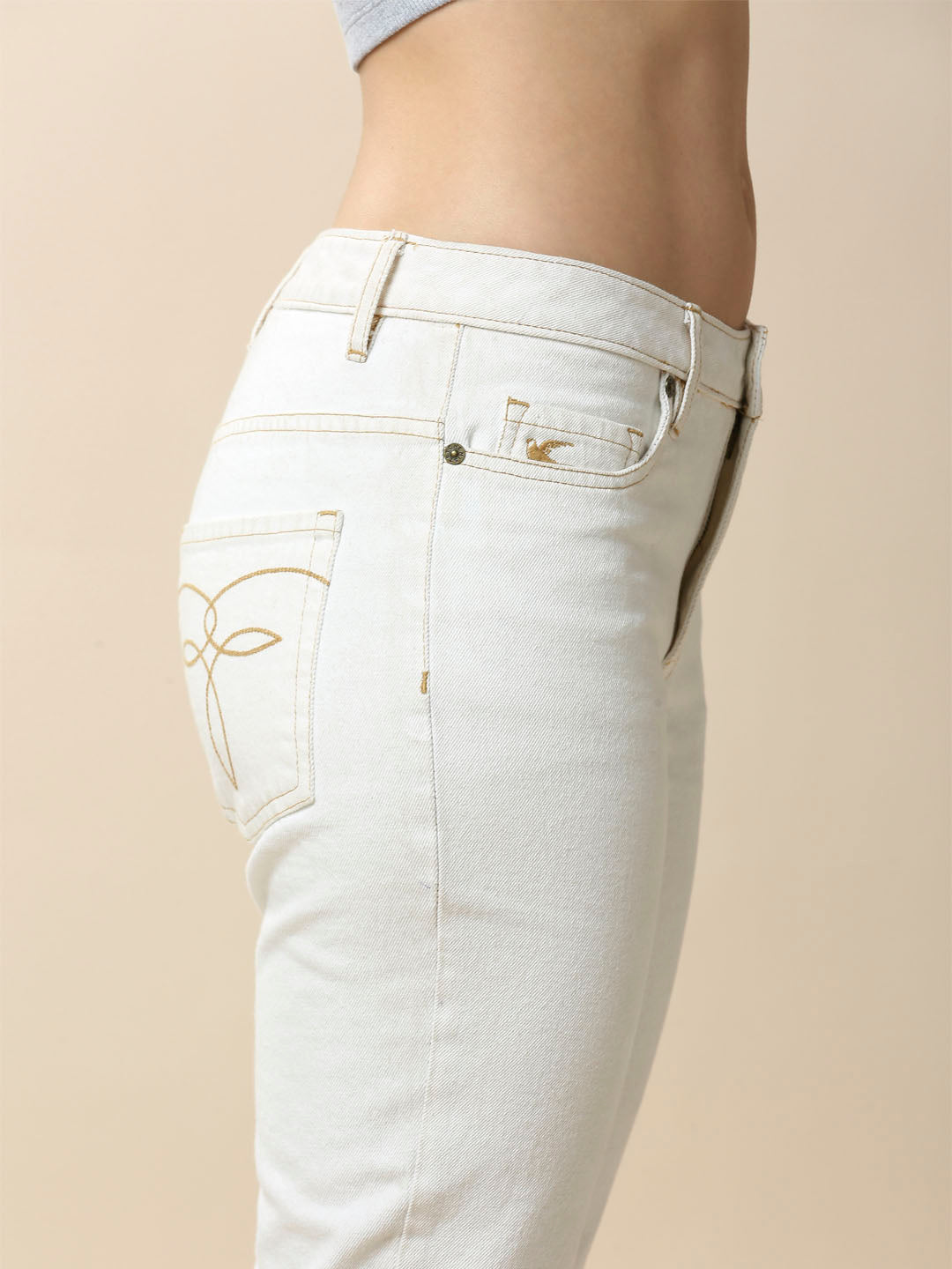 WHITE DENIM MID RISE STRAIGHT LEG CROPPED JEANS