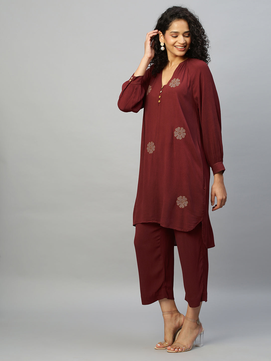 Crinkle Rayon Embroidered Kurta Set