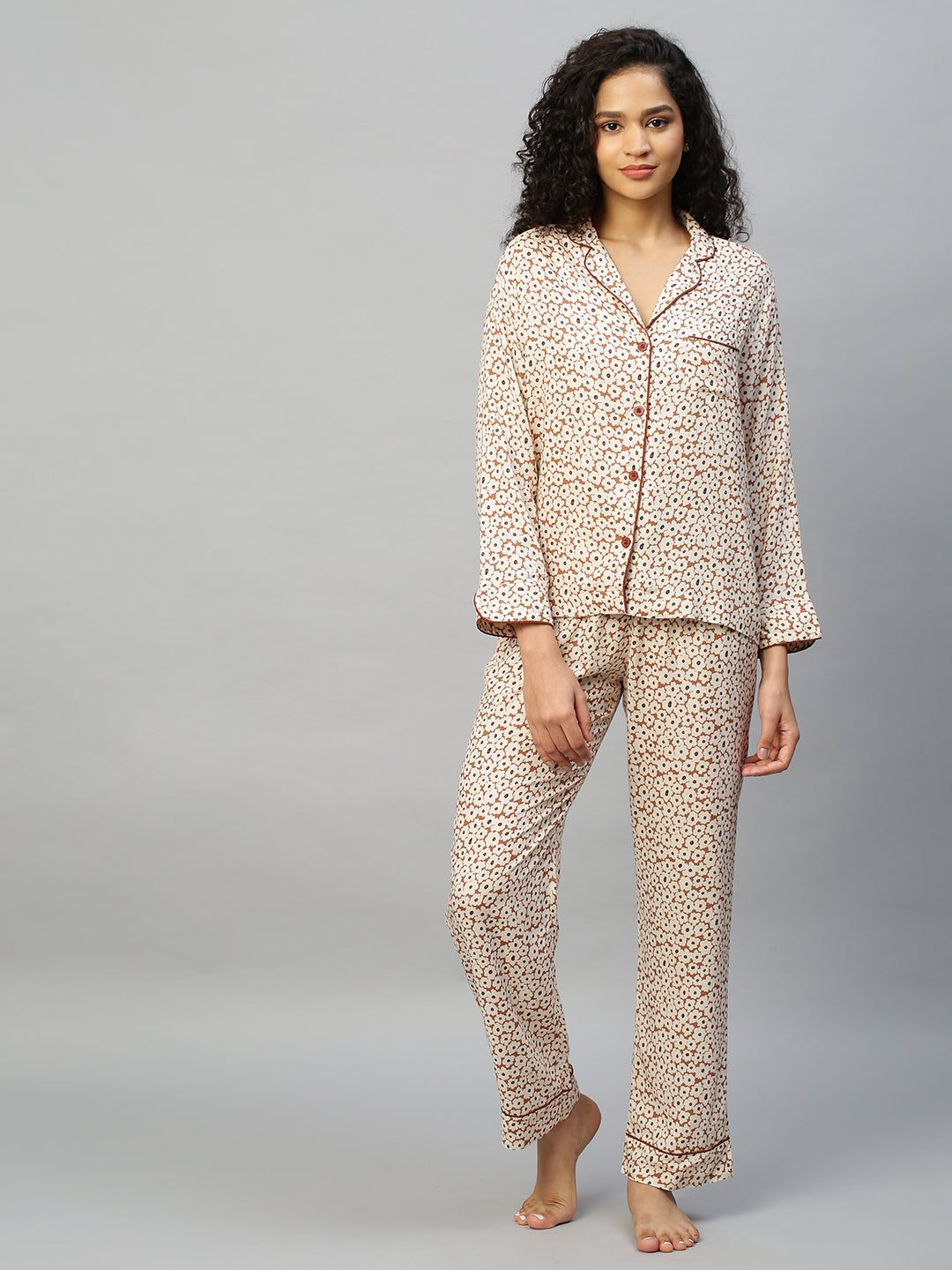 LSFYSZD Women's Pajama Set Short Sleeve V Neck T-shirt and Capri Pants  Sleepwear Contrast Color/Floral/Leopard Lounge Suits - Walmart.com