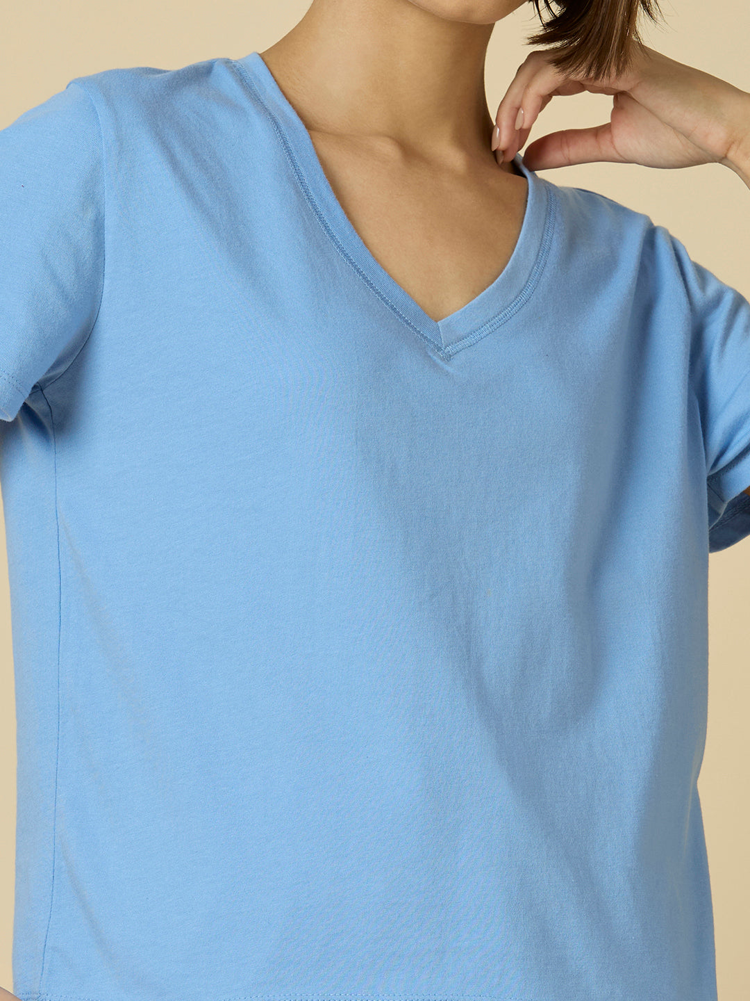 V- NECK ESSENTIAL NIGHTSUIT