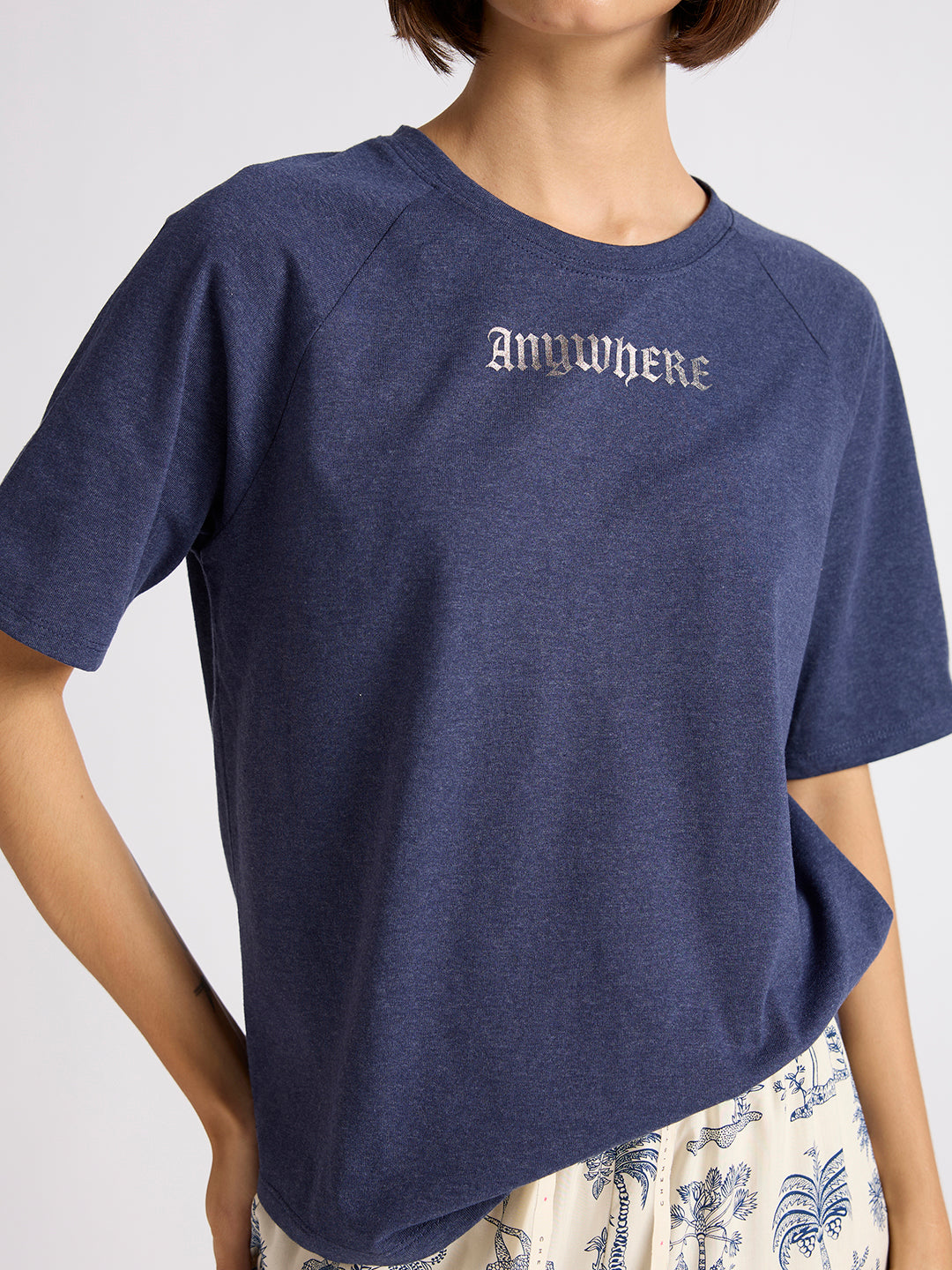 "ANYWHERE IS AN OASIS" PRINTED NIGHTSUIT