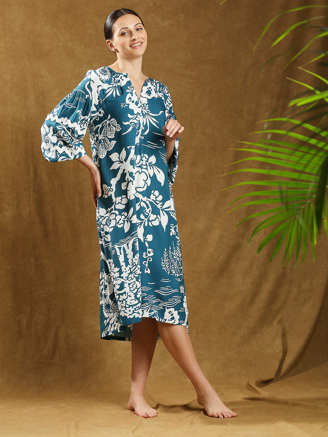 OVERBLOWN FLORAL PRINTED VISCOSE NIGHTDRESS W/ RIC RAC DETAILING