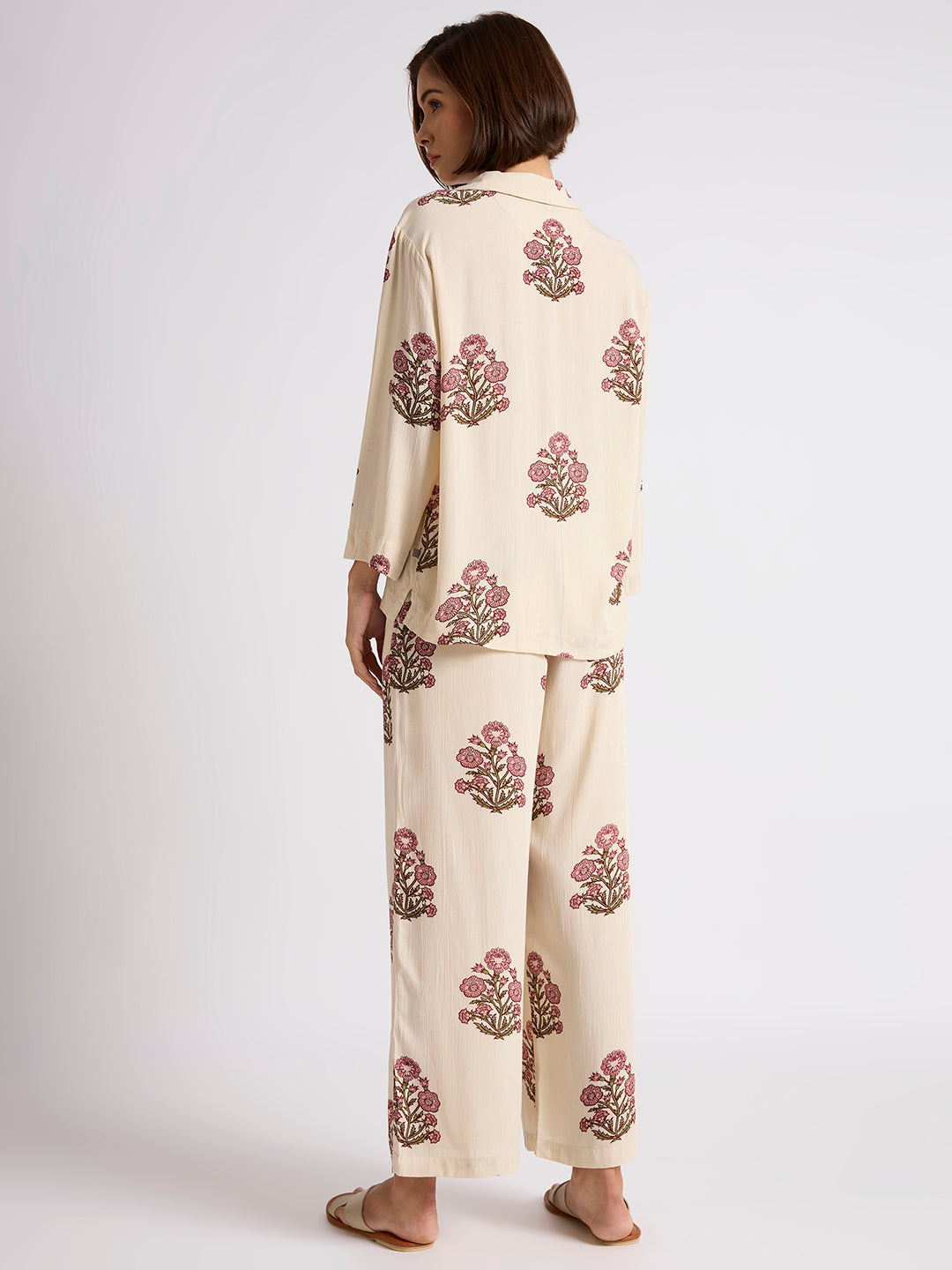 AJRAK BUTTI CRINKLE RAYON LOUNGESET