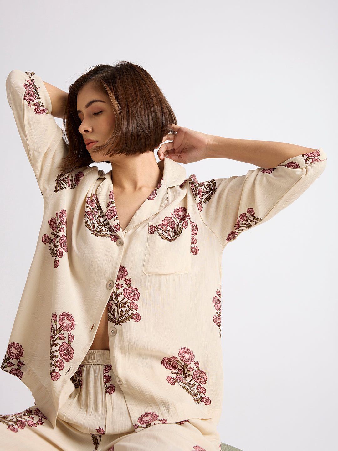 AJRAK BUTTI CRINKLE RAYON LOUNGESET