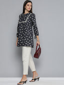 EMBROIDERED COTTON DOBBY KURTA