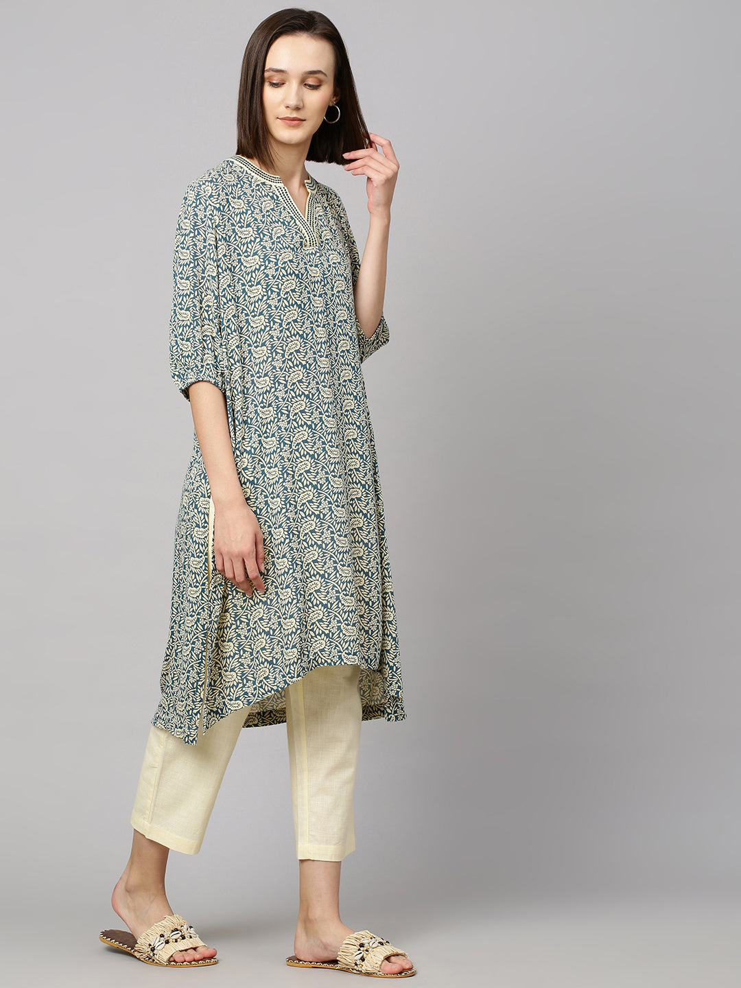 Embroidered Crinkle Rayon & Cotton Linen  Kurta Set